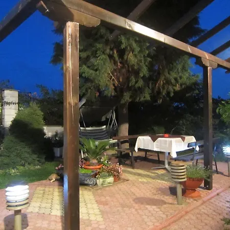 Delphini Guest house 2*